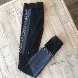 Black  and grey workout leggings from the Gap
